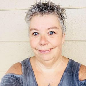 Meet your Posher, Lori